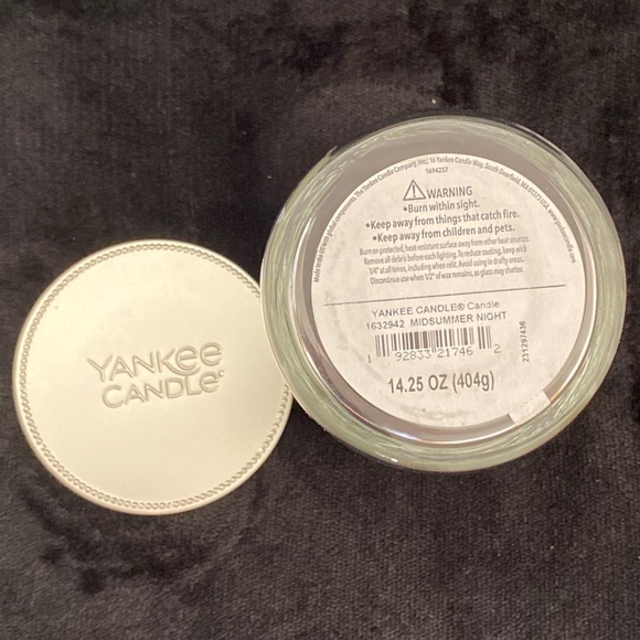 Yankee Candle Midsumer's night Medium Pillar 14.25 oz candle - NEW - Picture 3 of 3